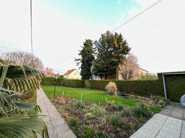 sonniges, flaches GRUNDSTCK mit Einfamilienhaus mitten in Kagran - Nhe Alte Donau /  / 1220 Kagran / Bild 3