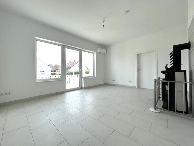 SCHNE 3 Zimmerwohnung 82 m mit Balkon, Garten, Keller und Garage in Traiskirchen! /  / 2514 Traiskirchen / Bild 1