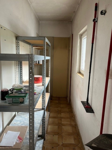 Zweifamilienwohnhaus mit kleinem Garten /  / 2171  / Bild 8