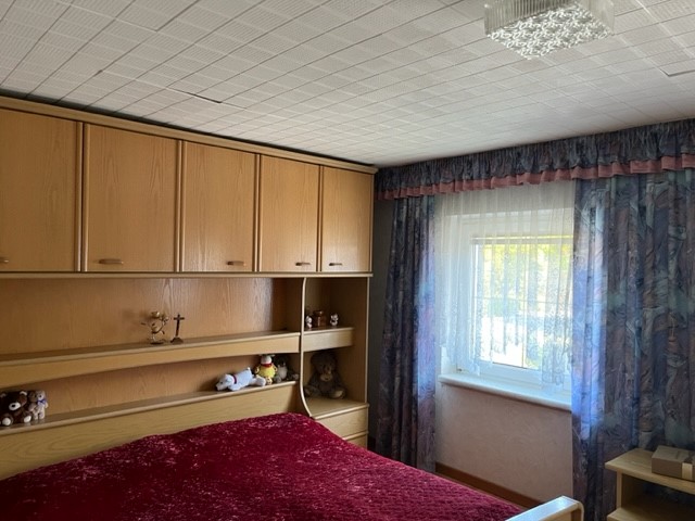 Sanierungsbedrftiges Wohnhaus mit Garten, Pool, Garagen und ehemaligem Schlachthof /  / 2763 Pernitz / Bild 6
