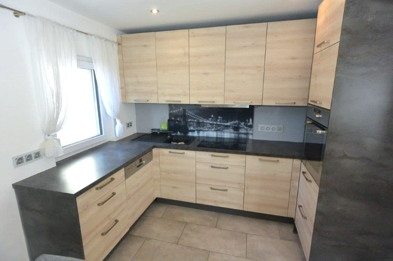 Sonniger Platz mit Bungalow (BJ 2016) mit Garten inkl. Terrasse und Garage! /  / 2603 Felixdorf / Bild 6