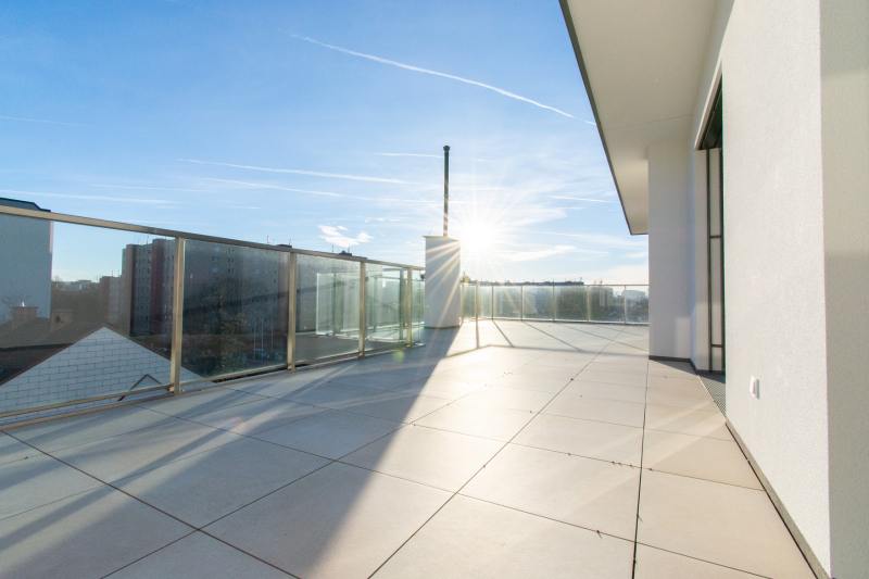 FIRST OCCUPANCY: PENTHOUSE WITH 85 m TERRACE AND A STUNNING VIEW! /  / 1210 Wien / Bild 9