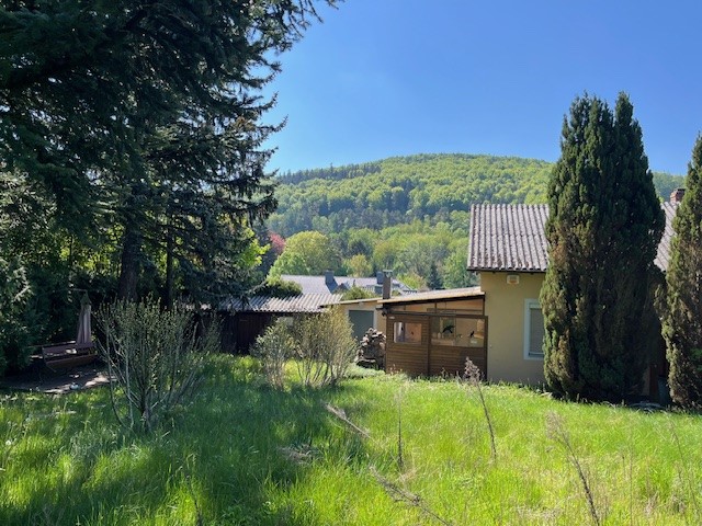 Bungalow mit idyllischem Garten und Garage /  / 3021 Pressbaum / Bild 1