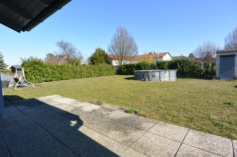 Sonniger Platz mit Bungalow (BJ 2016) mit Garten inkl. Terrasse und Garage! /  / 2603 Felixdorf / Bild 3