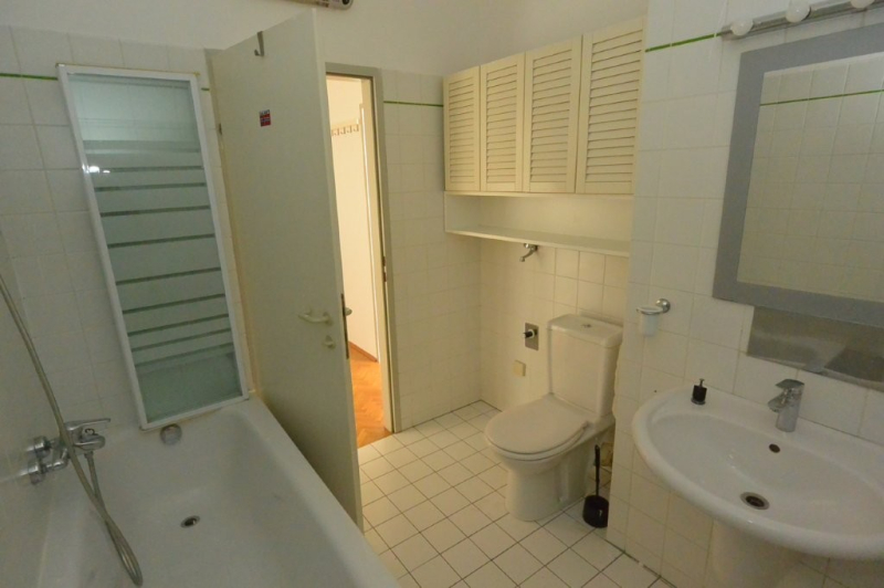 Zentral gelegene helle, ruhige 2 Zimmerwohnung ca. 45 m beim Josefplatz! /  / 2500 Baden / Bild 8