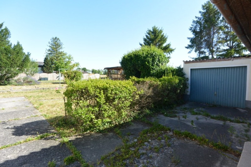 Schnes groes Grundstck mit 1030 m inkl. sanierungsbedrftigen Einfamilienhaus! /  / 2483 Weigelsdorf / Bild 4