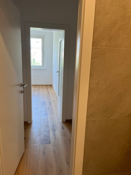 Generalsanierte 4 Zimmerwohnung mit Loggia /  / 1200 Wien / Bild 2