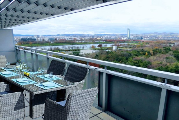 Penthouse-Feeling! On the TOP of the tower inkl. 21 m Terrasse und unverbauten Fernblick! /  / 1220 Wien / Bild 2