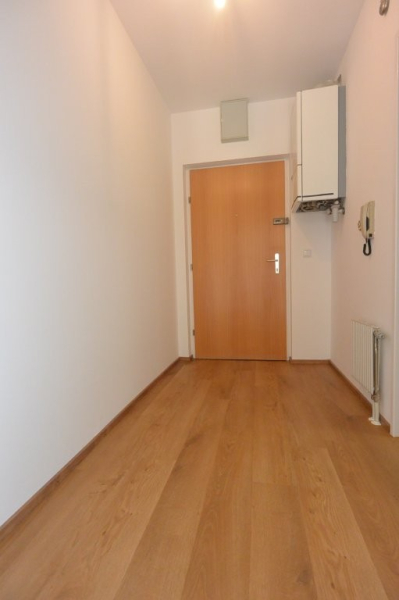 Gemtliche ca. 50 m - 2 Zimmer inkl. Balkon und Garage zum Wohlfhlen beim Wegerl im Helenental /  / 2500 Baden / Bild 7