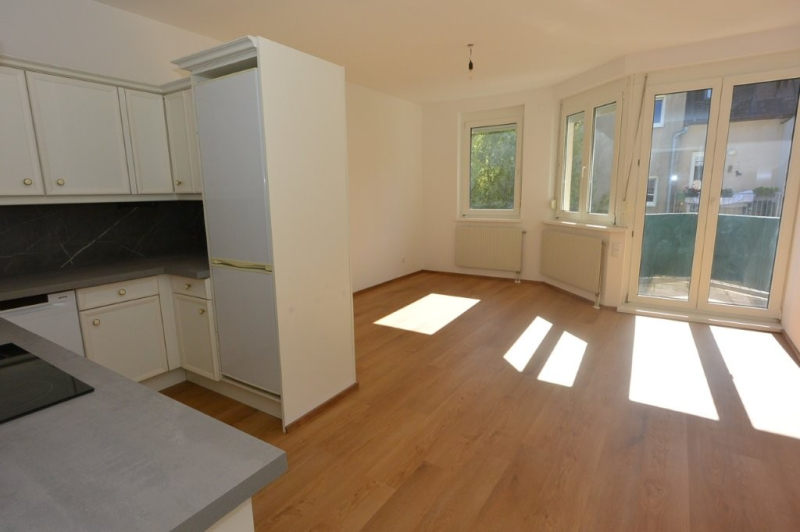 Gemtliche ca. 50 m - 2 Zimmer inkl. Balkon und Garage zum Wohlfhlen beim Wegerl im Helenental /  / 2500 Baden / Bild 3