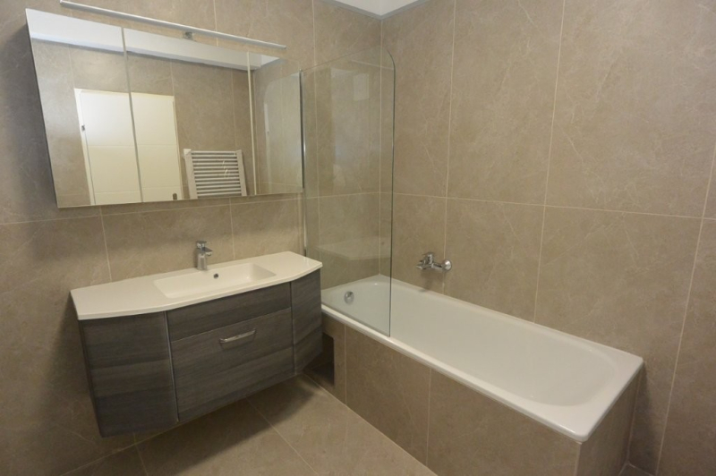 Gemtliche ca. 50 m - 2 Zimmer inkl. Balkon und Garage zum Wohlfhlen beim Wegerl im Helenental /  / 2500 Baden / Bild 5