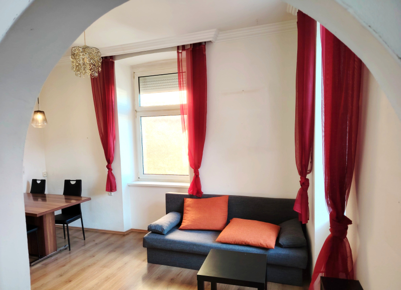 Charmante 2-Zimmer Wohnung im Zentrum von Gloggnitz /  / 2640 Gloggnitz / Bild 2