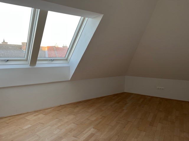 5 Zimmer Eigentumsobjekt auf 2 Etagen mit 2 Terrassen, als Bro konzipiert /  / 2000 Stockerau / Bild 6