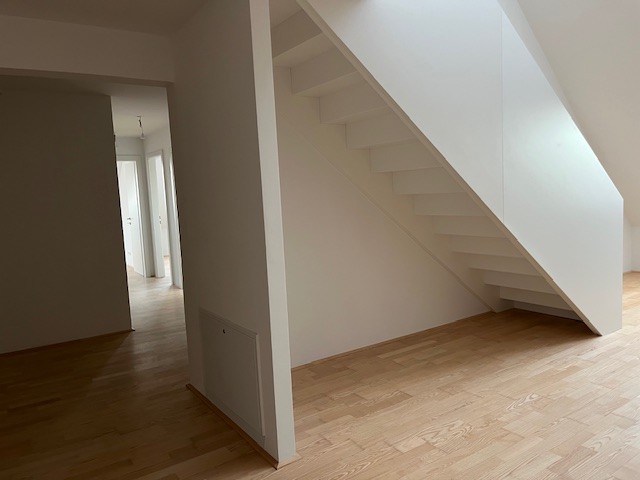 5 Zimmer Eigentumsobjekt auf 2 Etagen mit 2 Terrassen, als Bro konzipiert /  / 2000 Stockerau / Bild 5