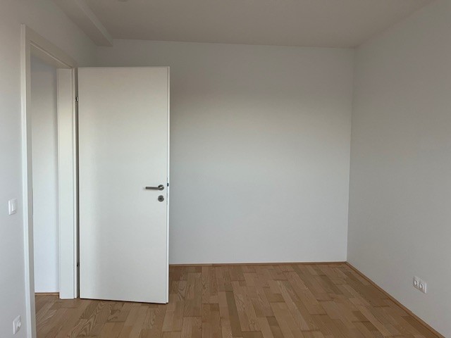 Eigentumswohnung auf 2 Ebenen mit 2 Zimmern, Terrasse und Loggia /  / 2000 STockerau / Bild 2