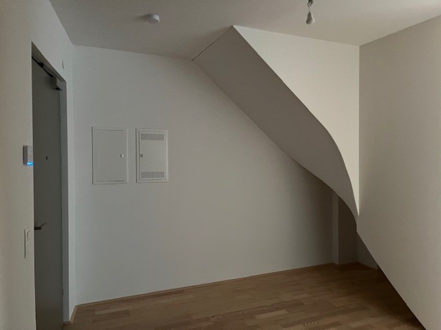 Eigentumswohnung auf 2 Ebenen mit 2 Zimmern, Terrasse und Loggia /  / 2000 STockerau / Bild 4