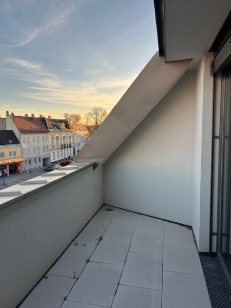 Eigentumswohnung auf 2 Ebenen mit 2 Zimmern, Terrasse und Loggia /  / 2000 STockerau / Bild 8