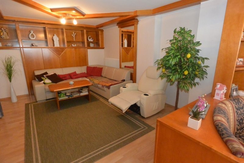 Etablierte AVIA-Tankstelle mit Wohnhaus & gro�em Grundst�ck in Unterkohlst�tten � Top Lage an der B50 /  / 7435&nbsp;Unterkohlst�tten / Bild 1