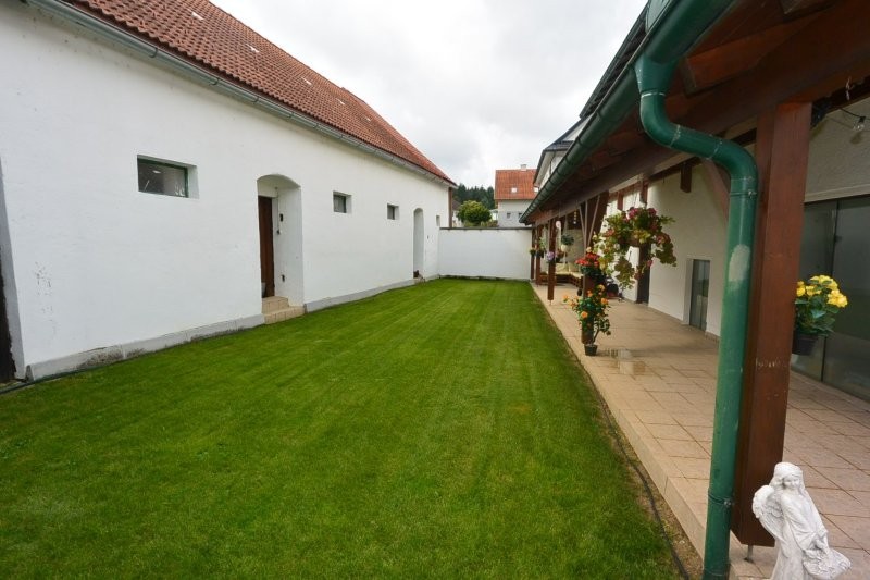 Etablierte AVIA-Tankstelle mit Wohnhaus & gro�em Grundst�ck in Unterkohlst�tten � Top Lage an der B50 /  / 7435&nbsp;Unterkohlst�tten / Bild 4