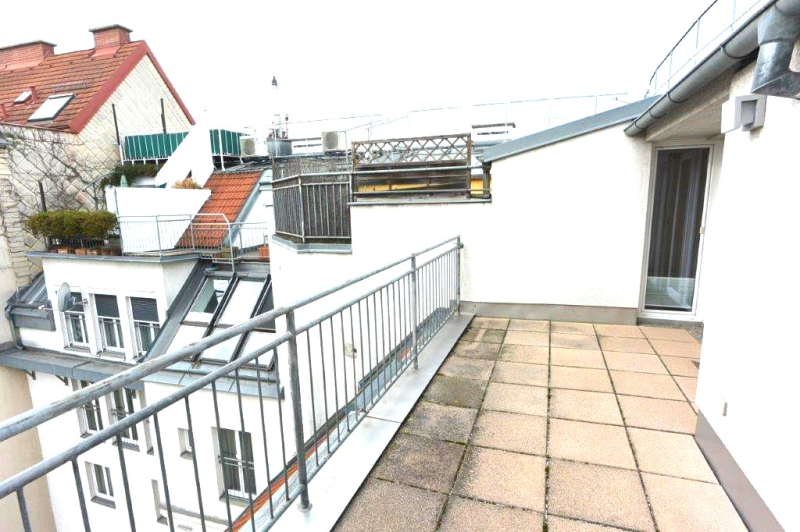 Lichtdurchflutete ca. 123 m� Dachgeschoss-Maisonette zzgl. ca. 18 m� Terrasse und Garage in 1180 Wien! /  / 1180&nbsp;Wien / Bild 1