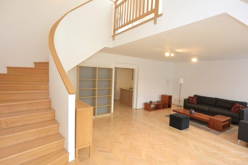 Lichtdurchflutete ca. 123 m� Dachgeschoss-Maisonette zzgl. ca. 18 m� Terrasse und Garage in 1180 Wien! /  / 1180&nbsp;Wien / Bild 2