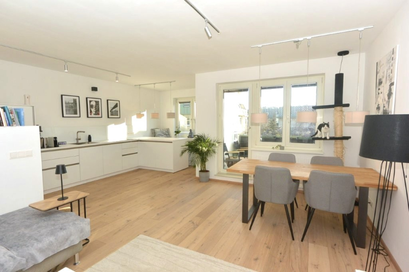 Neuwertige 3 Zimmer Wohnung: Sonnig, modern und lichtdurchflutet inkl. Loggia in M�dling! /  / 2340&nbsp;M�dling / Bild 2