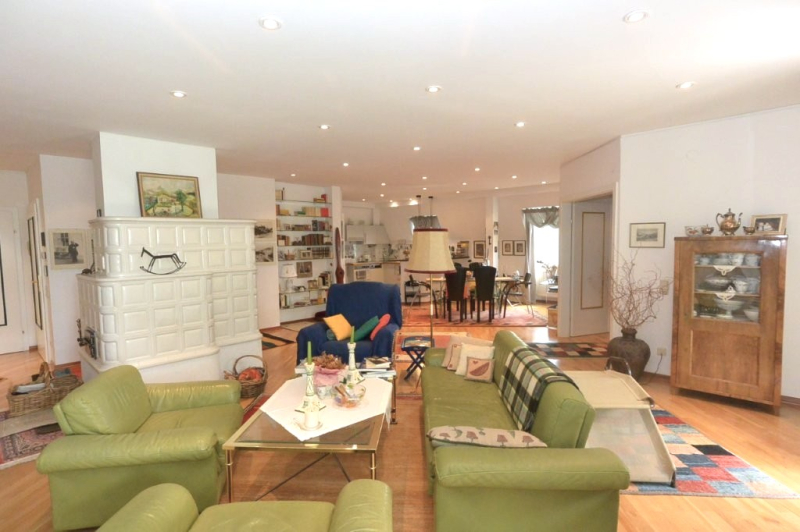 Gro�z�gige Dachgescho�wohnung inkl. Terrasse und Tiefgarage am Mitterberg!! /  / 2500&nbsp;Baden / Bild 3